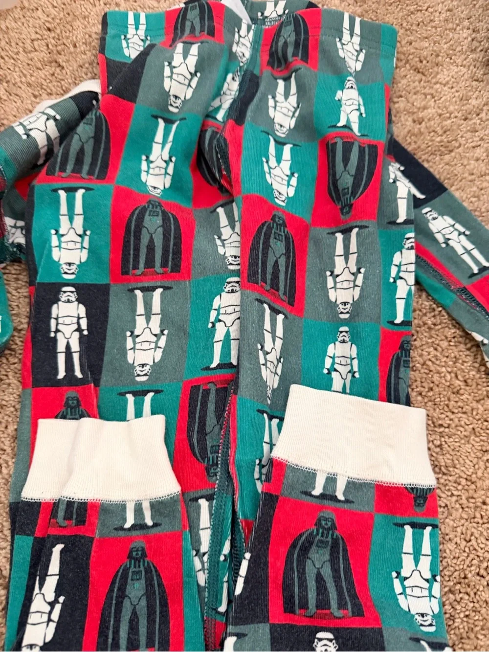 Hanna Andersson Starwars holiday prints PJ